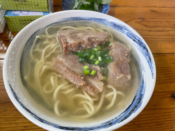 「軟骨そば大　900円」@亀かめそばの写真