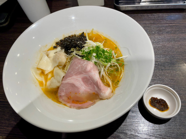 「【限定】淡麗海老ソバ」@中華そば 十目一八食堂の写真