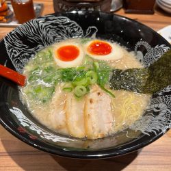 味玉らーめん(細麺・背脂普通)+ チャーハン(並・アプリ無料クー