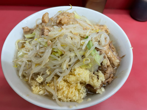 「小ラーメン(麺少･ﾆﾝﾆｸ･ｱﾌﾞﾗ)¥850」@ラーメン二郎 小岩店の写真