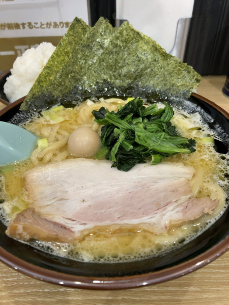 「豚骨しょうゆ」@一正家 柳津店の写真