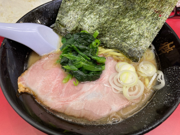 「豚骨醤油(太麺並盛)¥650 生ビール¥300 ライス¥0」@赤羽らーめん 粋の写真