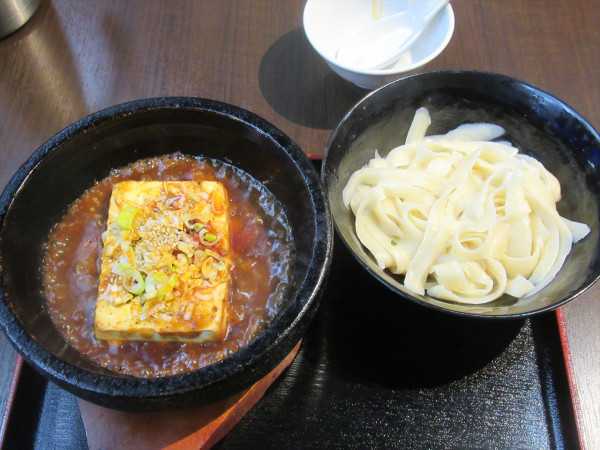 「石焼麻婆豆腐刀削麺（1,078円）」@瑞麟軒の写真