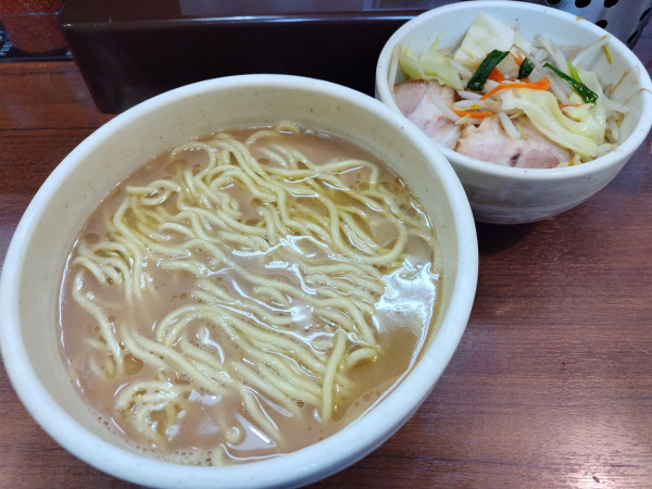 「らーめん　プレーン」@麺処 一笑の写真