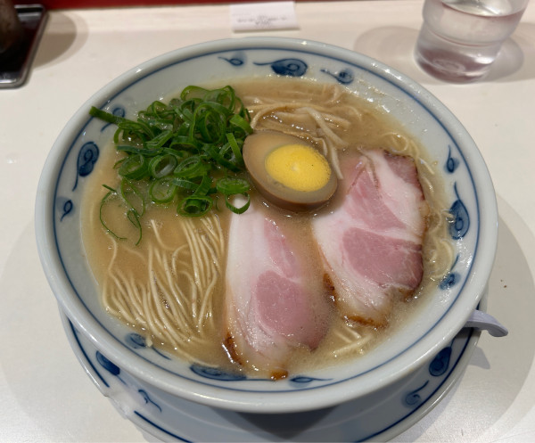 「らあめん＋替玉」@らあめん英 本店の写真