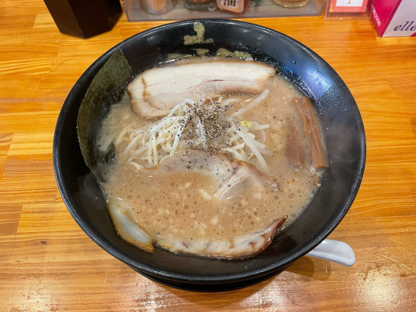「とこ豚骨ラーメン」@麦笑 豊田店の写真