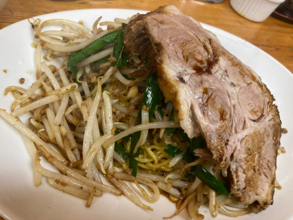 「皿台湾チャーシュー(中辛)(ニンニクOK)」@人生餃子の写真