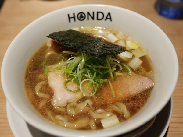 「自家製手揉みらあめん サービス大盛」@本田麺業 神田西口駅前店の写真