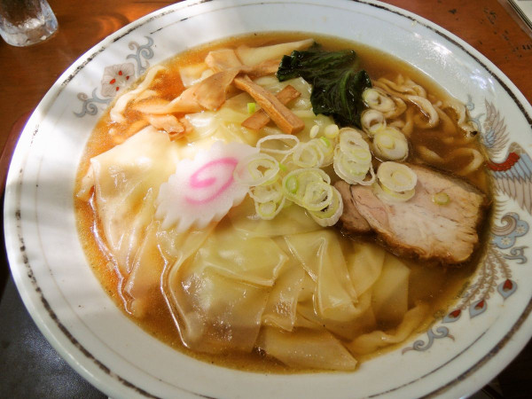 ワンタンメン（500円）