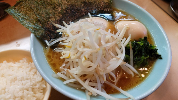 「味たまラーメン」@山藤家の写真