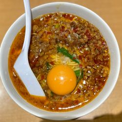 台湾ラーメン　生卵入り　1000
