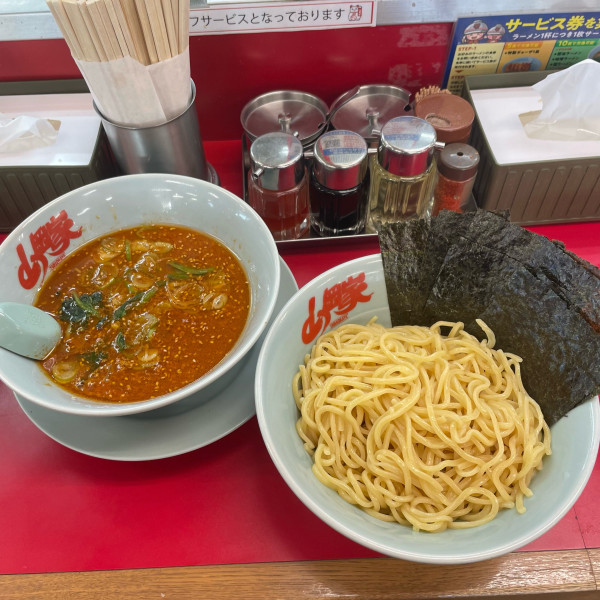 「辛味噌つけ麺+海苔+半ライス」@ラーメン山岡家 土浦店の写真