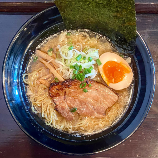 「まぐろラーメン」@Dining Bar さかいの写真