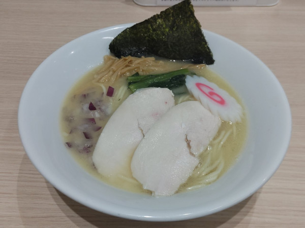 「鶏白湯らぁ麺（塩）」@らぁ麺 ななみの写真