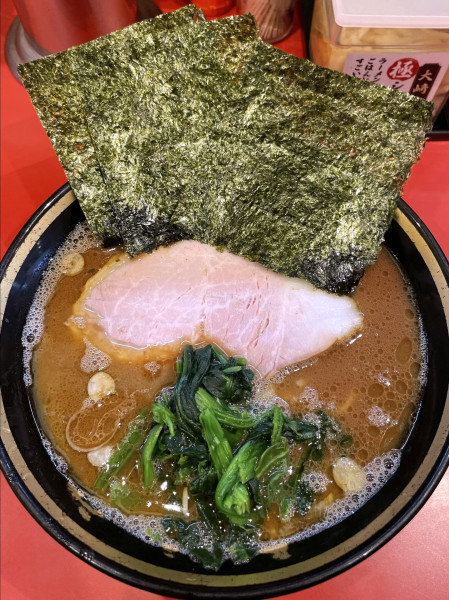 「らーめん（並）850円（油多め、あと普通）」@横浜家系ラーメン 大﨑家の写真
