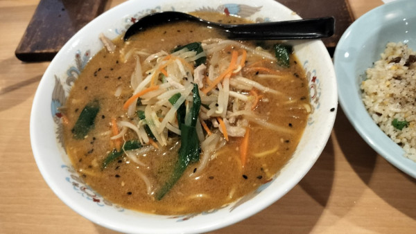 「味噌ラーメン 感謝麺セット」@龍王 本店の写真