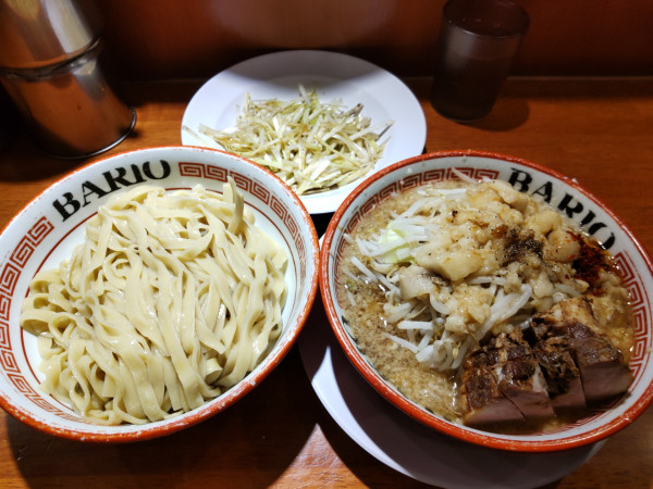 「つけ麺＋ネギ別皿」@らーめん バリ男 豊洲店の写真