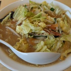 白味噌タンメン(900円)