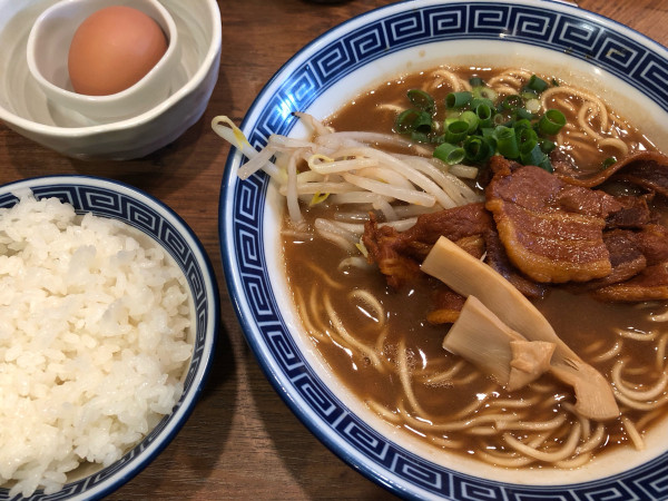 「徳島ラーメンセット」@徳島ラーメン はるまの写真