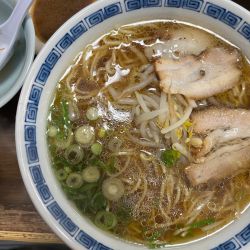 博多しょうゆラーメン(¥680)