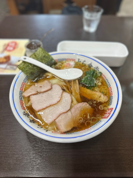 「焼豚ワンタン麺」@とら食堂の写真