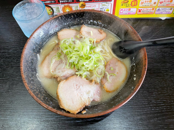 「チャーシューラーメン　豚骨中華」@みっていラーメンの写真