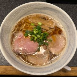 背脂魚介醤油　800円