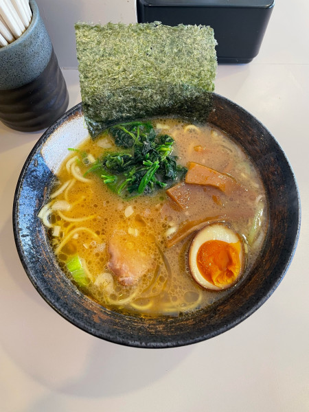 「ラーメン(800円)」@六弦の写真