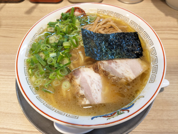 「鯨人黒ラーメン」@鯨人の写真