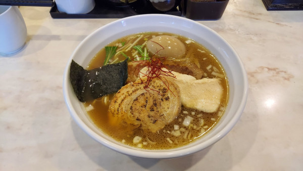 「特製醬油ラーメン 950円」@らぁめん雅知の写真