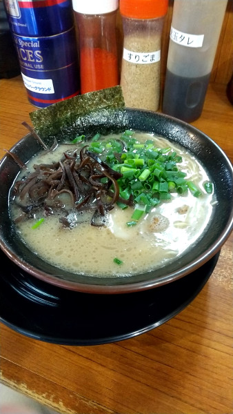 「ラーメン　やわ」@博多長浜らーめん ぼたんの写真