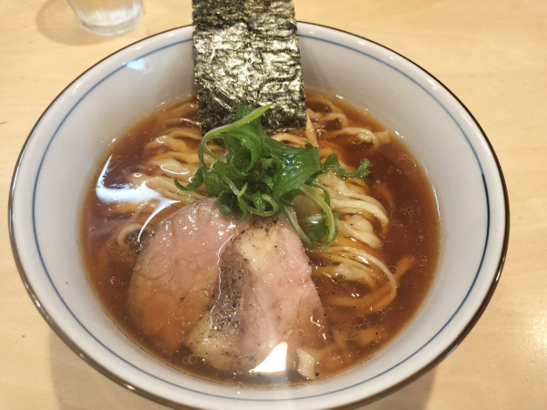 「軍鶏そば(醤油)　1100円」@麺庭 つむぎの写真