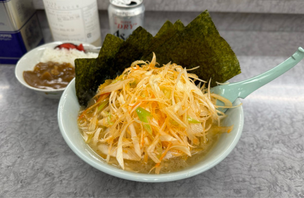 「ネギラーメン¥1000、のり増¥50、小カレー¥200」@千家 鶴見店の写真