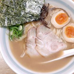 特製豚骨醤油らーめん