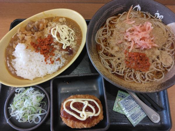 「朝そば(カレー)480円、クーポンでコロッケ100円が無料」@ゆで太郎 柏名戸ヶ谷店の写真