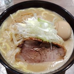 味玉味噌ラーメン　1100円
