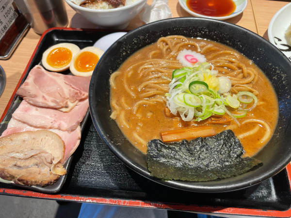 「特製濃厚中華そば」@松戸富田製麺 ららぽーとTOKYO-BAY店の写真