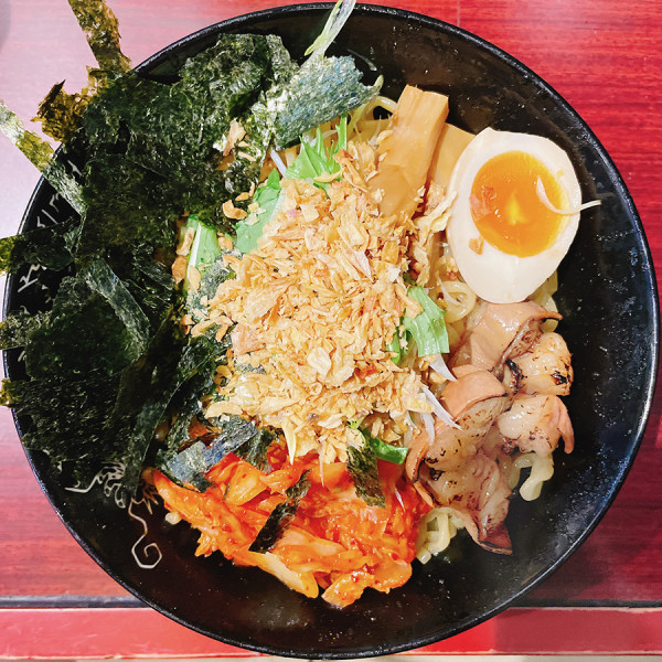 「ホルモンまぜそば（大盛サービス）」@GaGana RAMEN 極 渋谷店の写真