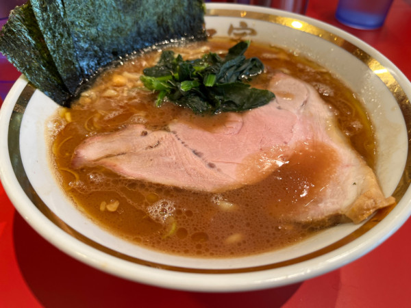 「ラーメン並」@横濱ラーメン 裏野中家 西川口店の写真
