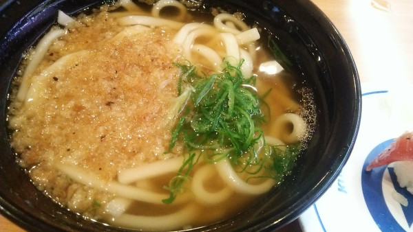 「天然だしうどん 220円」@無添 くら寿司 足立江北店の写真