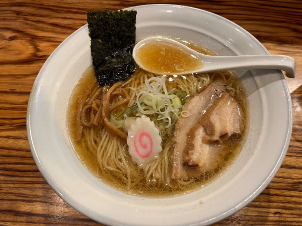 「醤油ラーメン」@ラーメンバル 青の写真