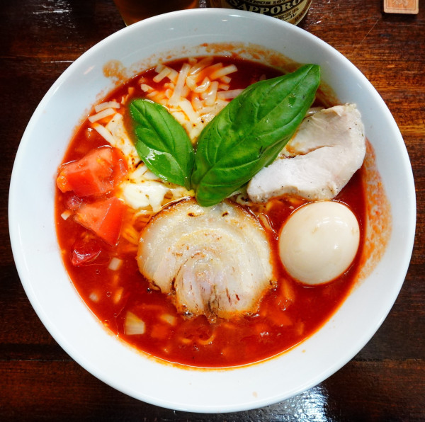 「【限定】トマトチーズラーメン＋味玉＋ビール中瓶」@麺処 むら井の写真
