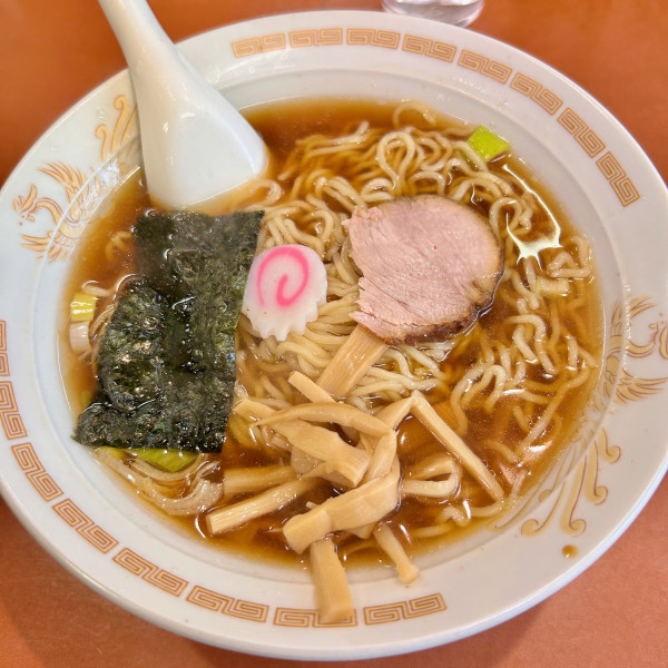 ラーメン(750円)