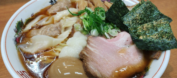 「特製醤油ラーメン」@龍聖軒の写真