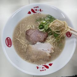 ラーメン(650円)