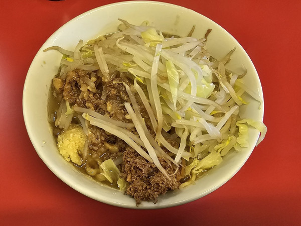 「少なめ豚①　ニンニクアブラ　760円」@ラーメンの写真