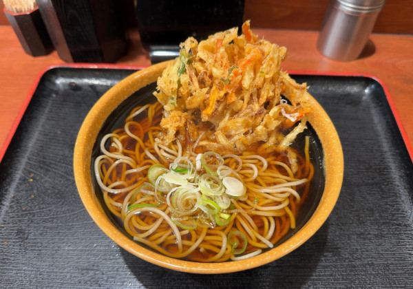 「かき揚げそば(520円)」@そば処 めとろ庵 錦糸町店の写真