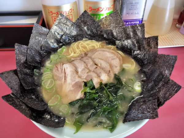 「チャーシューメン850円、岩のり100円、硬め=親父の反応悪」@ラーメンショップ 荻野店の写真
