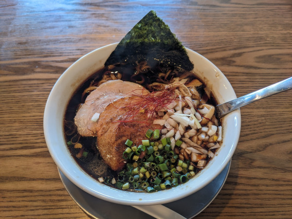 「谷家ブラック（限定）」@手打ちラーメン 谷家の写真