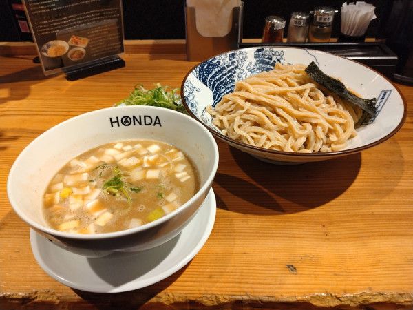 「ほん田の濃厚豚魚つけめん（大盛）＋九条ネギ」@本田麺業 神田西口駅前店の写真